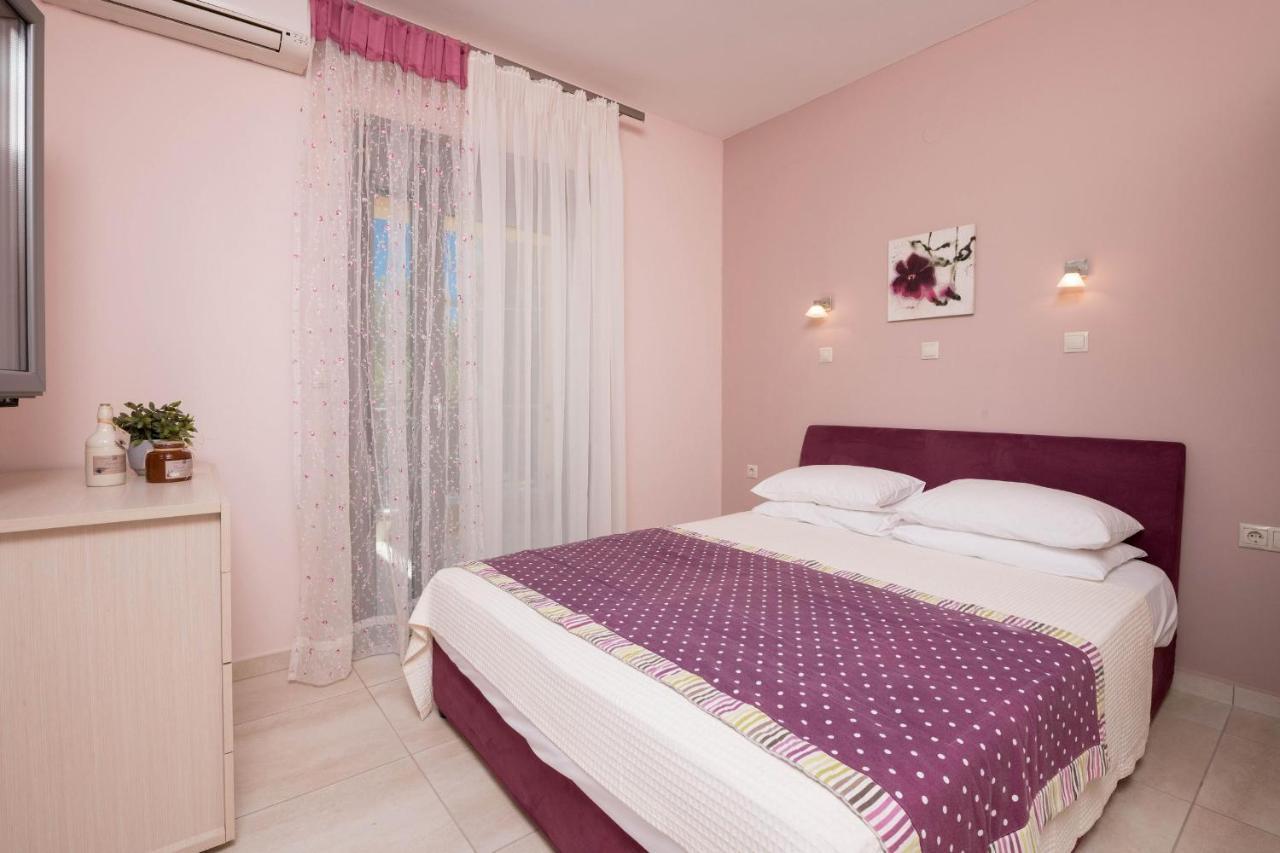 Louloudis Pool Villa Skala Rachoni  エクステリア 写真